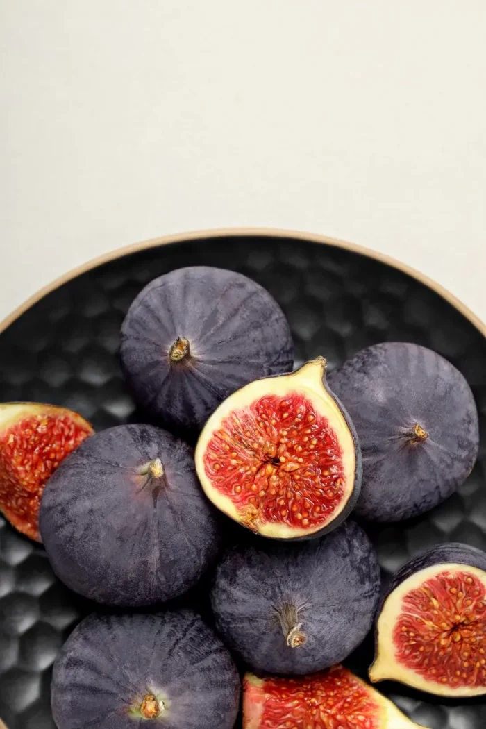 اسانس انجیر با عطر طبیعی و ملایم مناسب کیک و محصولات غذایی